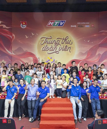 Một mùa trăng đoàn viên của đại gia đình HTV