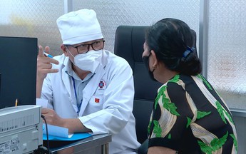 Người từ 75 tuổi hưởng hưu trí được BHYT chi trả 100% chi phí khám, chữa bệnh