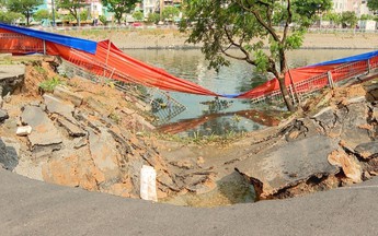 Khẩn trương xử lý sự cố sụp lún nghiêm trọng trên đường Ba Đình, TP. Hồ Chí Minh