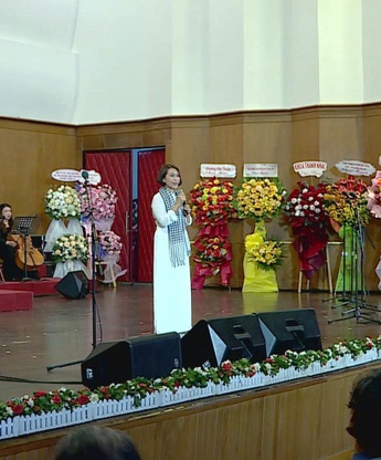 Đêm nhạc: Nhạc sĩ Ánh Dương “Chào em cô gái Lam Hồng”