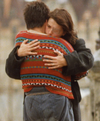 Đôi tình nhân trên cầu Pont-Neuf: Bản tình ca dữ dội giữa Paris hoa lệ và tàn khốc