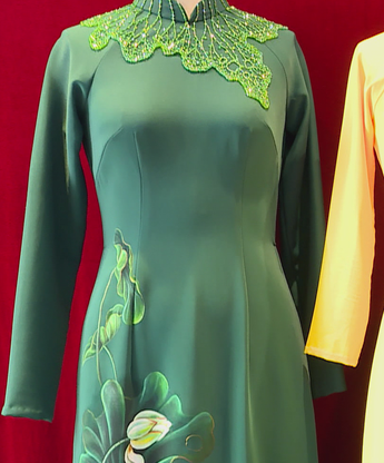 Sức sống mới của tà áo dài Việt trong đời sống hiện đại