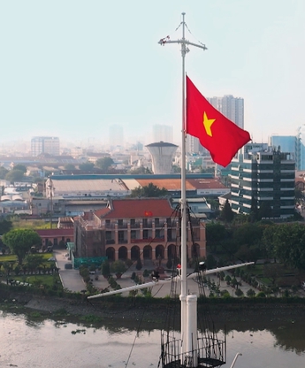 Học sinh TP. Hồ Chí Minh về nguồn tại Bến Nhà Rồng, vun đắp lòng yêu nước và niềm tự hào dân tộc