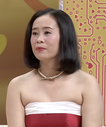 Vợ chồng son: Lộ diện chồng điển trai của TikToker Hân Nguyễn
