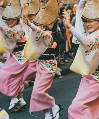 Tokyo rực rỡ với mùa lễ hội truyền thống trong tháng 8