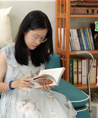 Lê Hồng Phương Hạ - Hành trình của người "bắc cầu ngôn ngữ"