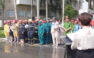 Bệnh viện Đa khoa Xuyên Á tổ chức diễn tập PCCC quy mô gần 400 người
