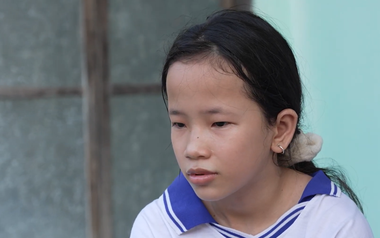 Mái ấm gia đình Việt: Xót xa bé gái mồ côi khao khát được gặp mẹ