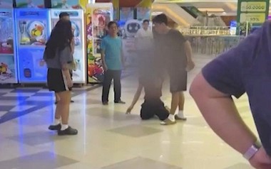 TP. Hồ Chí Minh: Công an xác minh vụ nghi vào nhà vệ sinh quay lén 