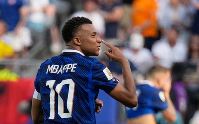 Pháp thắng đậm, Mbappé cân bằng kỷ lục của Messi