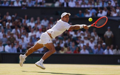 Tổng hợp ATP: Burruchaga gây sốc khi loại hạt giống số 1 Cobolli tại Umag