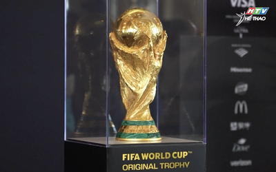 Chiêm ngưỡng Cúp vô địch World Cup trước thềm ngày hội bóng đá