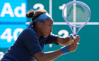 Gauff vào bán kết Toronto Open sau khi Bencic rút lui