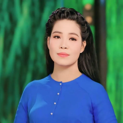 Nghệ sĩ Kim Luận - Từ Bông Lúa Vàng 2011 đến nghệ sĩ tài năng của nhà hát Trần Hữu Trang