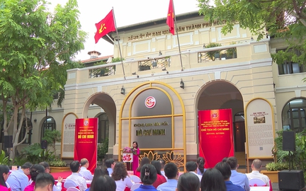 Khánh thành Không gian văn hóa Hồ Chí Minh tại Đảng ủy UBND TP. Hồ Chí Minh