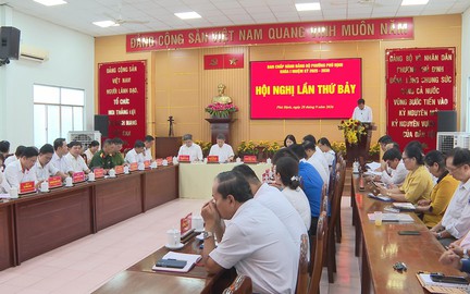 Phường Phú Định đẩy mạnh chuyển đổi số, nâng cao hiệu quả công việc trong quý IV
