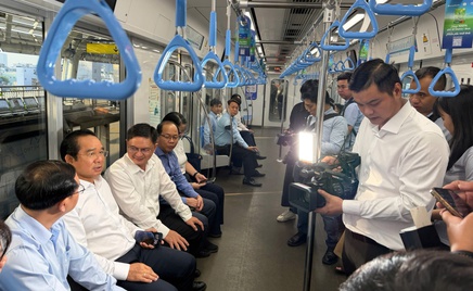 Khảo sát hành trình người dân đi metro làm thủ tục hành chính tại Trung tâm Phục vụ hành chính công TP. Hồ Chí Minh