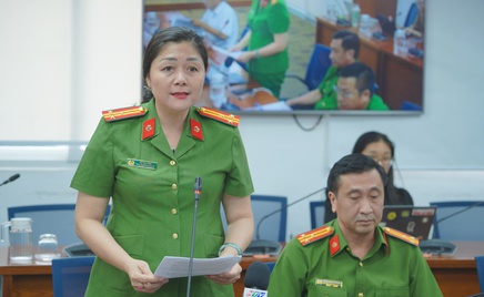 Công an TP.HCM kêu gọi người dân đăng nhập VNeID thường xuyên
