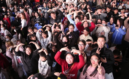 "Mái ấm gia đình Việt" trao hơn 2,5 tỉ đồng cho 18 hoàn cảnh khó khăn tại Hải Phòng