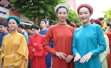 Giữ hồn áo dài Việt, mở lối vươn xa | Sắc màu Việt Nam