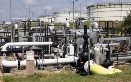 Slovakia tiếp nhận dầu thô trở lại qua đường ống Druzhba