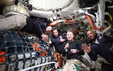 NASA công bố những hình ảnh ấn tượng trong sứ mệnh Artemis II