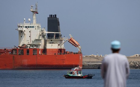 Tổng thống Mỹ: Eo biển Hormuz đã "sạch" thủy lôi