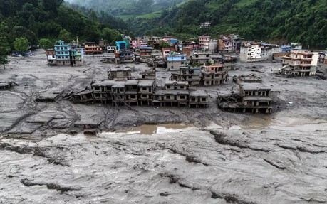 Lũ quét ở Nepal - Trung Quốc: WHO khẩn trương cứu trợ, Nepal cảnh báo nguy cơ lũ mới