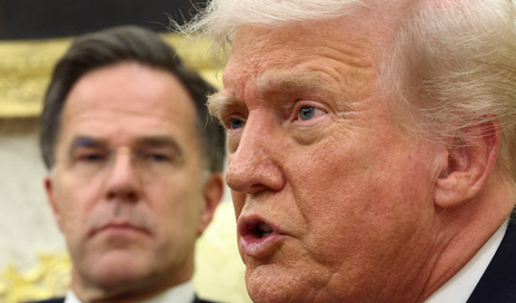 Tổng thống Mỹ điện đàm với Tổng Thư ký NATO