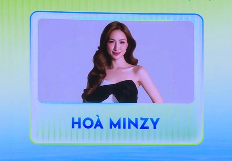 Hòa Minzy được vinh danh tại giải thưởng nhà sáng tạo nội dung số việt nam 2025
