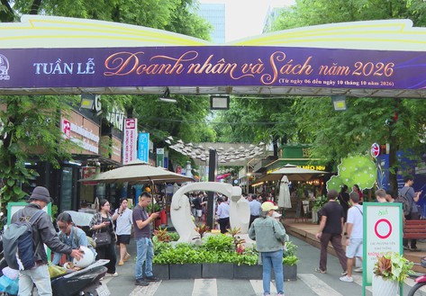Doanh nhân Việt lan tỏa tri thức qua những trang sách
