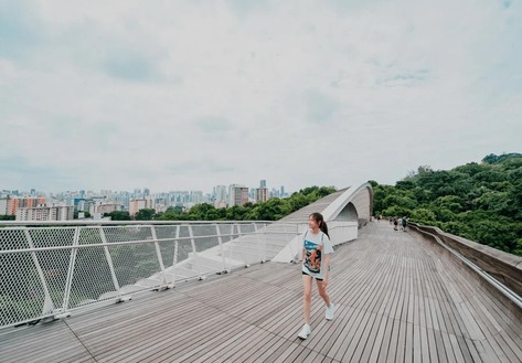 Đi MRT tận hưởng Singapore