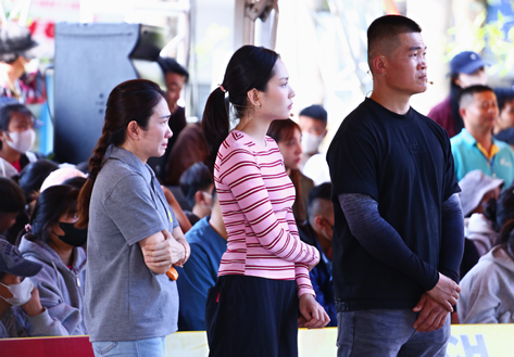 Trương Đình Hoàng gãy ba xương sườn vẫn tham gia "Mái ấm gia đình Việt"