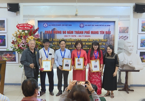 Liên hoan ảnh nghệ thuật lan tỏa niềm tự hào về Thành phố mang tên Bác