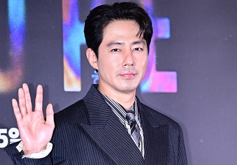 Jo In-sung lịch lãm trong ngày ra mắt "Hope"
