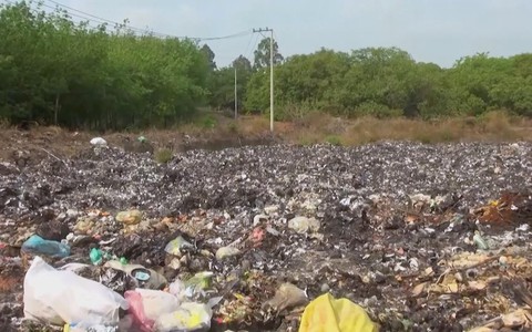 Đồng Nai: Người dân “ngộp thở” vì bãi rác tồn tại nhiều năm