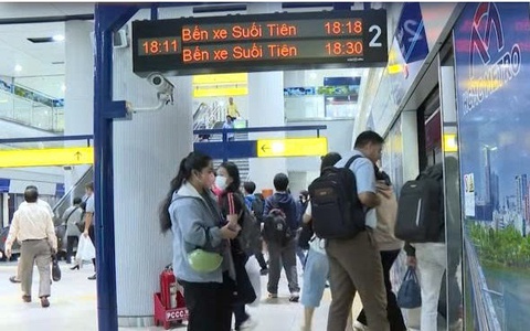 Biến động giá nhiên liệu: Người dân TP. Hồ Chí Minh ưu tiên sử dụng phương tiện công cộng