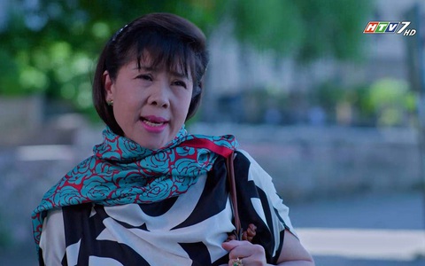 Bà cô giả sa lưới nhờ sự đoàn kết của cả khu phố