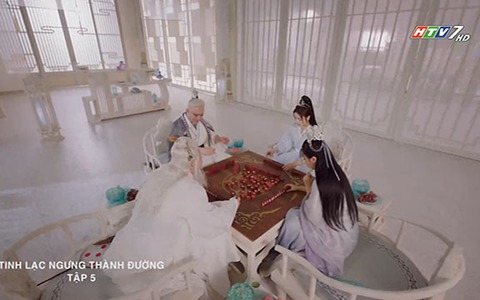 Dạ Đàm đánh bạc với 3 vị tiên tôn