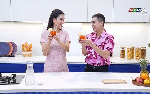 Hữu Đằng khám phá hồng trà đào - việt quất