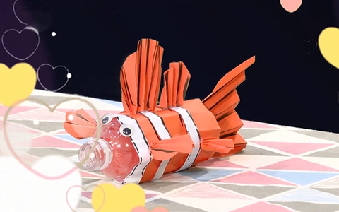 Tái chế chai nhựa thành chú cá hề