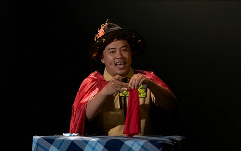 Học ảo thuật với khăn lụa