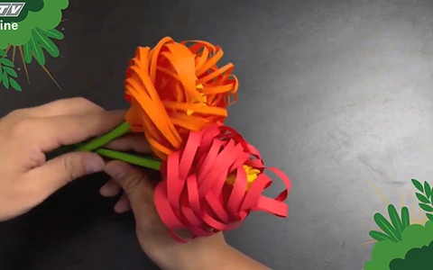 Cách gấp hoa giấy xoắn