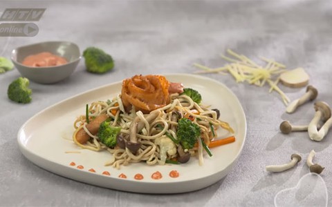 Mì tàu hũ cá hồi