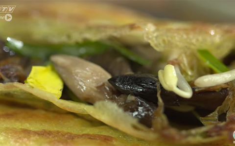 Bánh xèo nấm mối chay