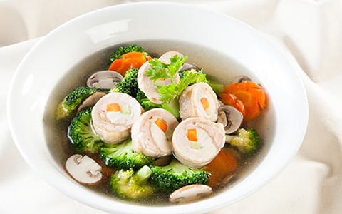 Món ngon mỗi ngày: Canh gà nấm mỡ