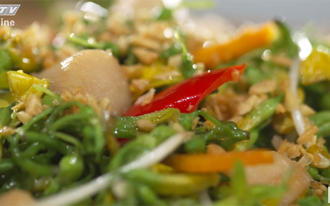 Cồi sò điệp xào hoa thiên lý