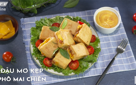 Vừa quen vừa lạ với đậu mơ kẹp phô mai chiên