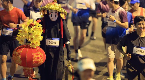HCMC Marathon 2026: Gần 11.000 bước chạy bền bỉ tiến vào năm 2026 đầy cảm xúc!