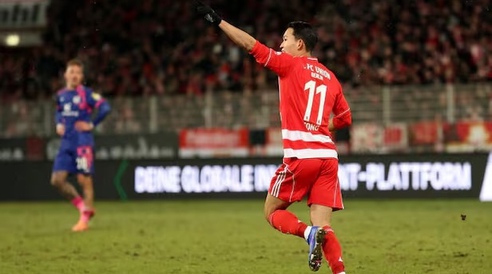 Bundesliga: Jeong Woo Yeong ghi bàn đầu tiên cho Union Berlin